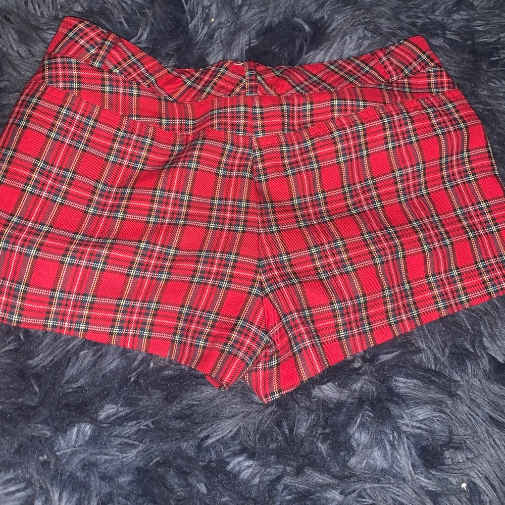 PLAID SHORTS - Picture 3 of 3